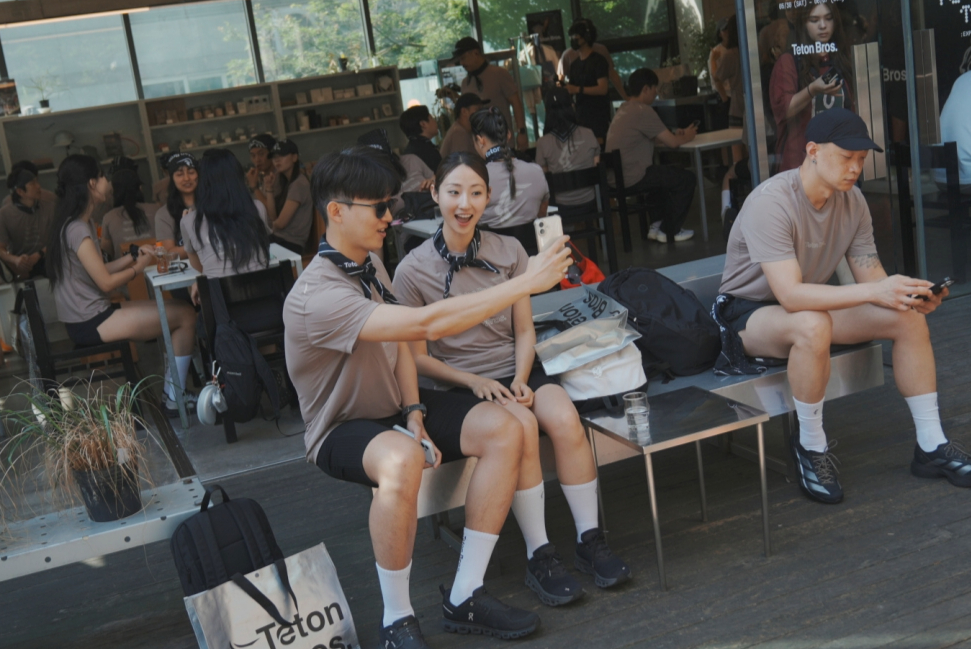 티톤브로스, 4월 매출 전년 대비 70%↑... '커뮤니티 러닝' 효과 톡톡